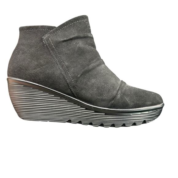 Skechers 48733 Black Suede Leather Wedge Ankle Boots Size 10 Comfort Zip Tassel - Picture 10 of 11